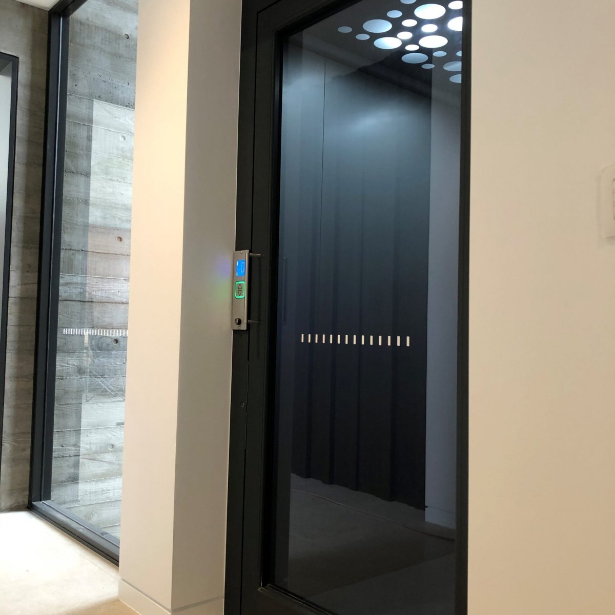  Easy Move Home Lift | Simplex Elevators Gallery Image 6
